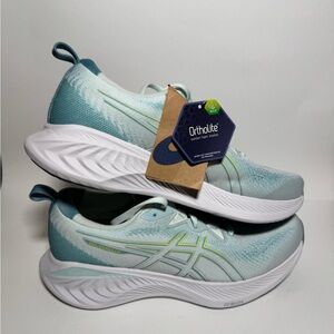Asics Gel Cumulus women size 11 NWT